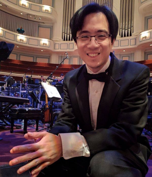 Portrait of Violin musician Kevin Shiue