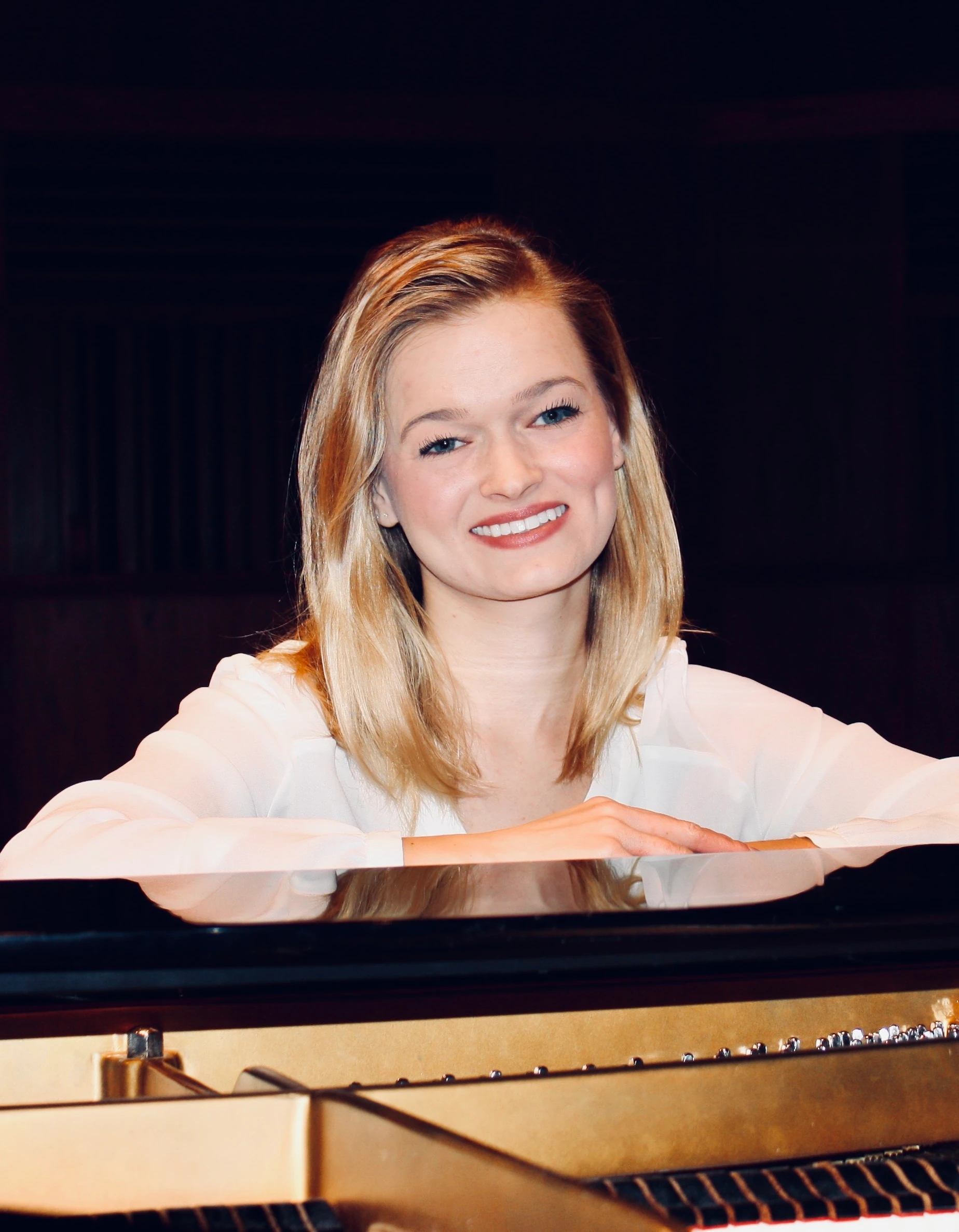 Portrait of Keyboard musician Allegra Hein