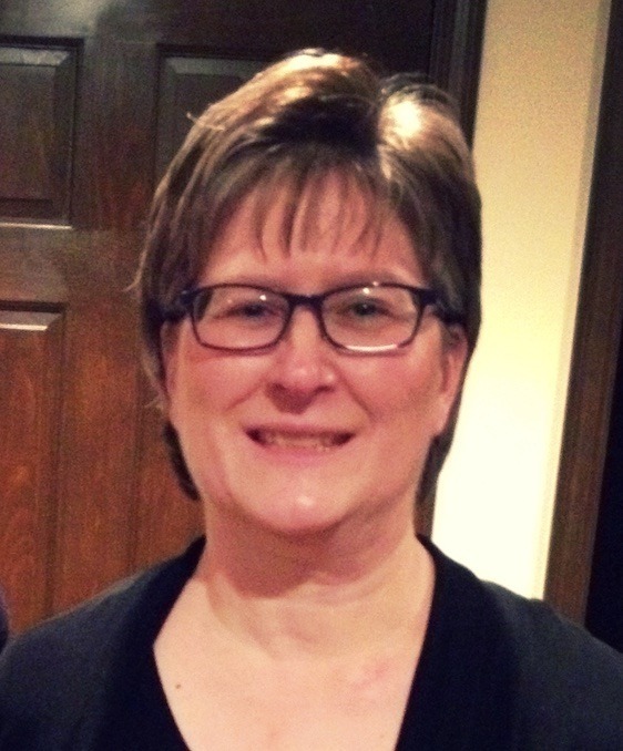 Portrait of Viola musician Karen Hutchins