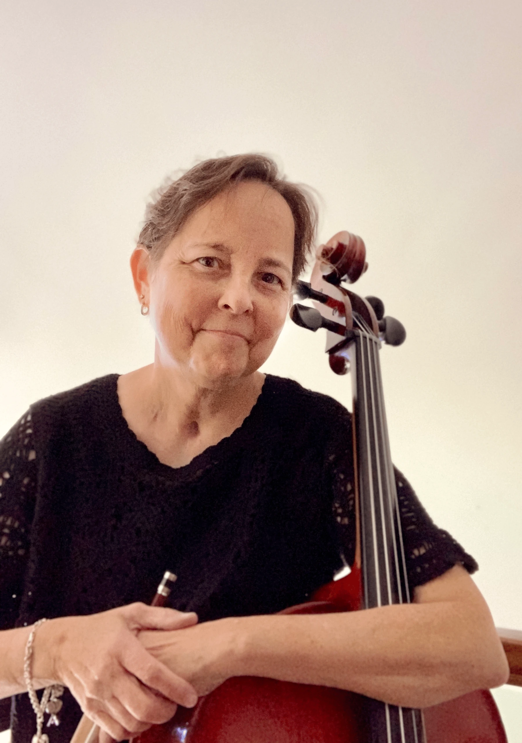 Portrait of Cello musician Jennifer Weber